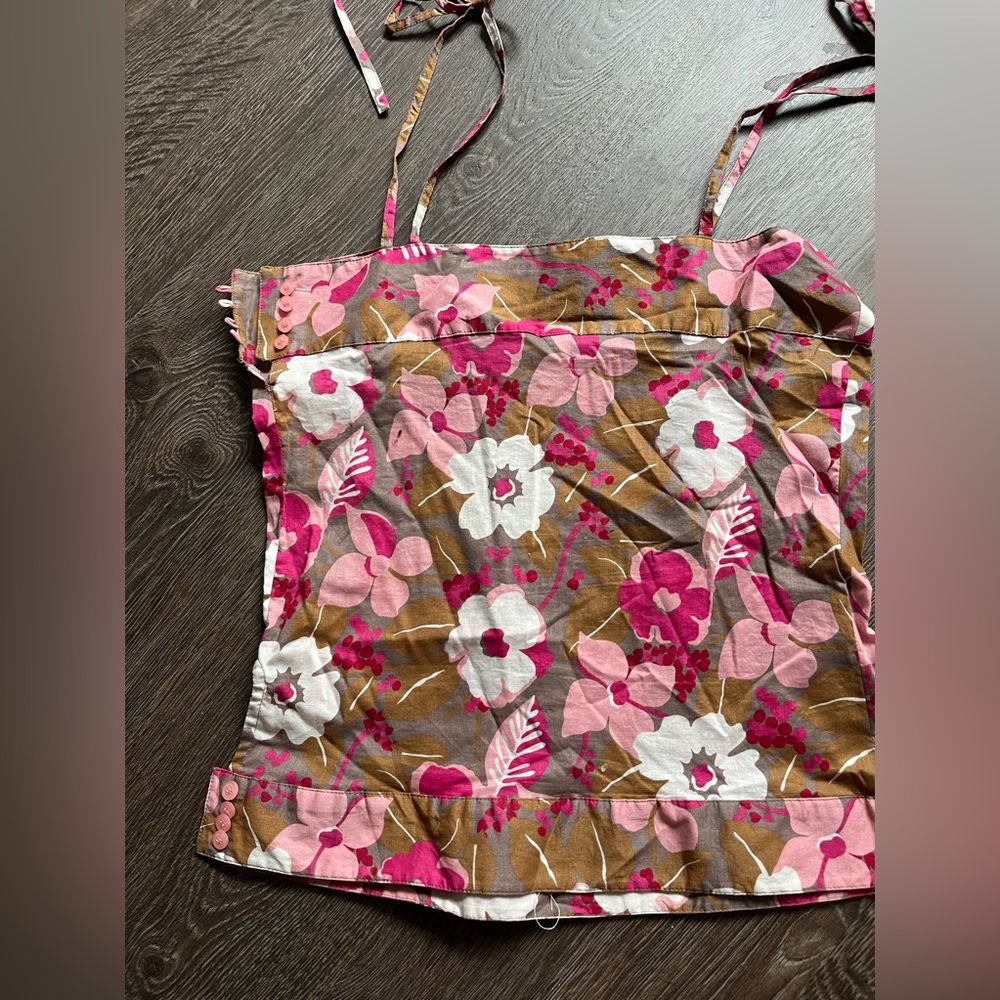 Floral strappy tank top